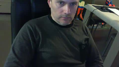 Snapshot of zultem chatting on 01/27/25, 04:52 zultem online show from 01/27/25, 04:52