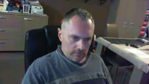 Snapshot of zultem chatting on 02/24/25, 05:00 zultem online show from 02/24/25, 05:00