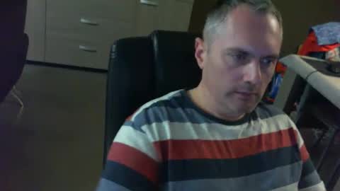 Snapshot of zultem chatting on 09/26/25, 03:54 zultem online show from 09/26/25, 03:54