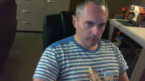 Snapshot of zultem chatting on 10/06/25, 03:48 zultem online show from 10/06/25, 03:48