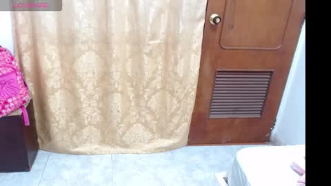 zury_ferrari online show from 10/10/25, 06:40