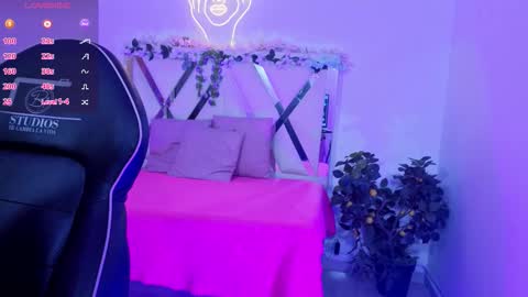 Snapshot of zury_tay chatting on 03/25/26, 11:38 ZURY online show from 03/25/26, 11:38