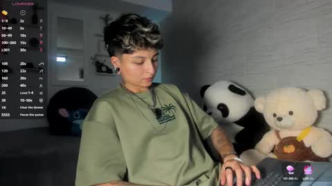 Snapshot of zuryramirez_ chatting on 09/14/25, 07:02 Zury Ramirez online show from 09/14/25, 07:02