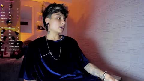 Snapshot of zuryramirez_ chatting on 09/21/25, 08:32 Zury Ramirez online show from 09/21/25, 08:32