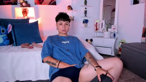 Zury Ramirez online show from 12/19/25, 09:11