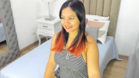 Im Zusan My schedule is from 1030pm to 430 am colombian time online show from 02/16/26, 02:51