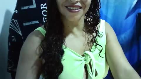 Snapshot of zusanahot chatting on 01/03/25, 03:38 zusanahot online show from 01/03/25, 03:38