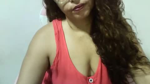 Snapshot of zusanahot chatting on 01/30/25, 06:54 zusanahot online show from 01/30/25, 06:54