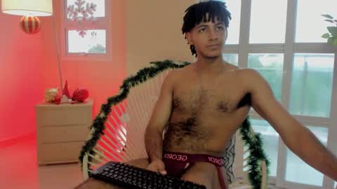 zyan_moreno online show from 11/29/25, 02:31