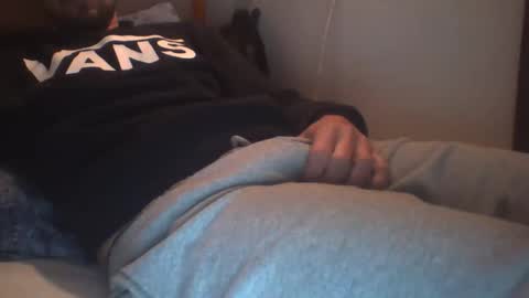 Snapshot of zyggy87 chatting on 11/20/25, 05:29 zyggy87 online show from 11/20/25, 05:29