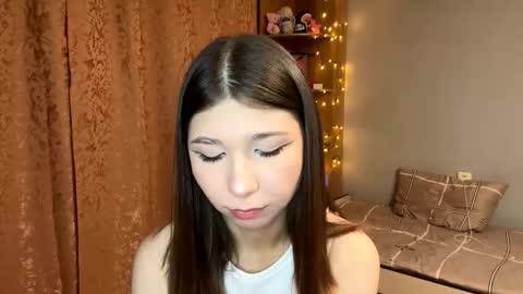 Snapshot of zyraelle chatting on 02/20/26, 05:35 Lilith online show from 02/20/26, 05:35