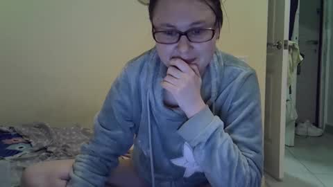 Zyuhre online show from 12/16/25, 02:11