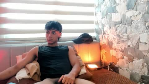 Snapshot of zyzz_1812 chatting on 03/06/26, 07:43 zyzz_1812 online show from 03/06/26, 07:43