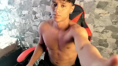 zyzz_1812 online show from 05/06/26, 07:08