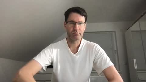 zzz123_cam online show from 01/19/25, 04:04