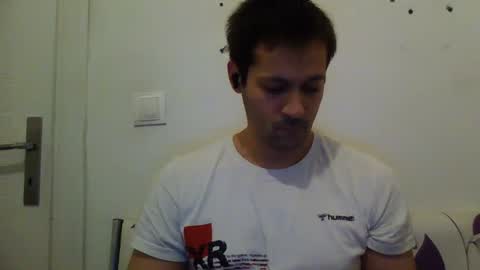 Snapshot of zzzzzzz41 chatting on 12/21/24, 04:57 zzzzzzz41 online show from 12/21/24, 04:57