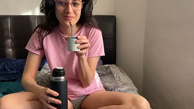 Snapshot of Lunaabbey chatting on 02/23/26, 08:12 Lunaabbey online show from 02/23/26, 08:12