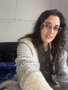 Snapshot of Lunaabbey chatting on 03/21/26, 08:41 Lunaabbey online show from 03/21/26, 08:41