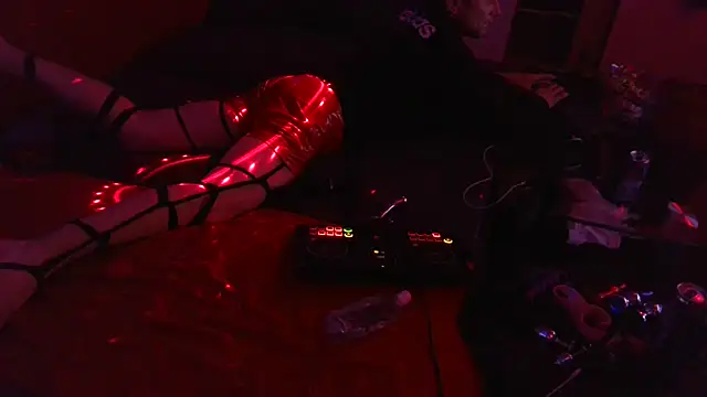 Snapshot of davidgntxxxxx chatting on 11/05/25, 05:46 davidgntxxxxx online show from 11/05/25, 05:46