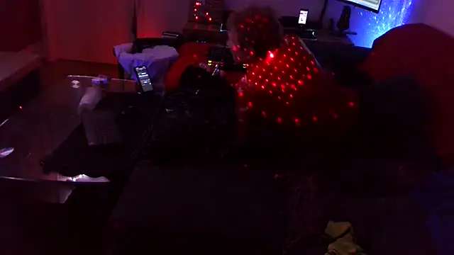 Snapshot of davidgntxxxxx chatting on 11/15/25, 06:55 davidgntxxxxx online show from 11/15/25, 06:55