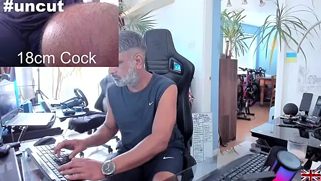 OnlineBossUK online show from 03/17/25, 02:34