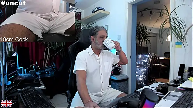 OnlineBossUK online show from 10/11/25, 06:17