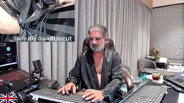 OnlineBossUK online show from 04/27/26, 02:53