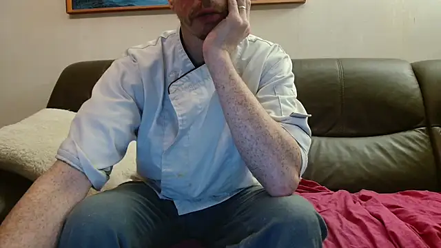 Snapshot of cloupefun chatting on 02/13/26, 06:53 cloupefun online show from 02/13/26, 06:53