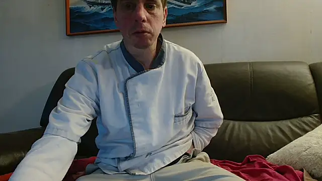 Snapshot of cloupefun chatting on 02/19/26, 07:26 cloupefun online show from 02/19/26, 07:26