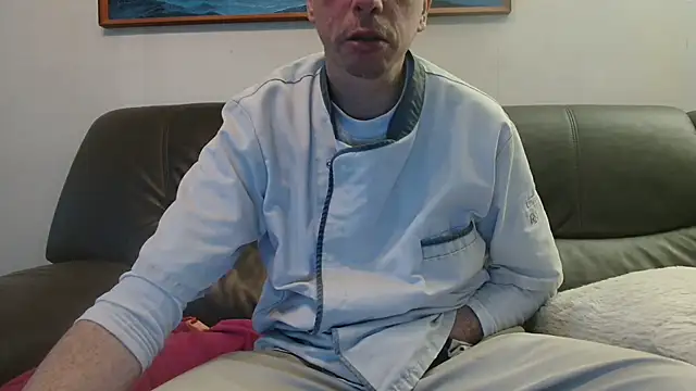 Snapshot of cloupefun chatting on 02/20/26, 07:21 cloupefun online show from 02/20/26, 07:21