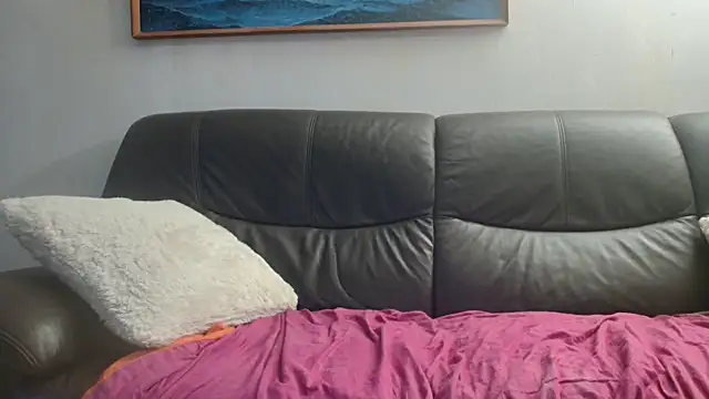 Snapshot of cloupefun chatting on 02/21/26, 07:09 cloupefun online show from 02/21/26, 07:09