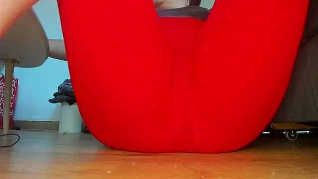 Squirtlady38 online show from 06/15/26, 10:06