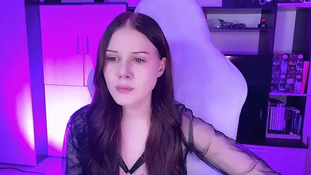 Snapshot of jasminevine chatting on 02/06/25, 04:10 jasminevine online show from 02/06/25, 04:10
