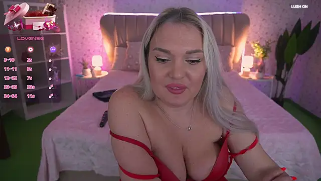 Snapshot of MissyMartinez chatting on 03/13/26, 04:02 MissyMartinez online show from 03/13/26, 04:02