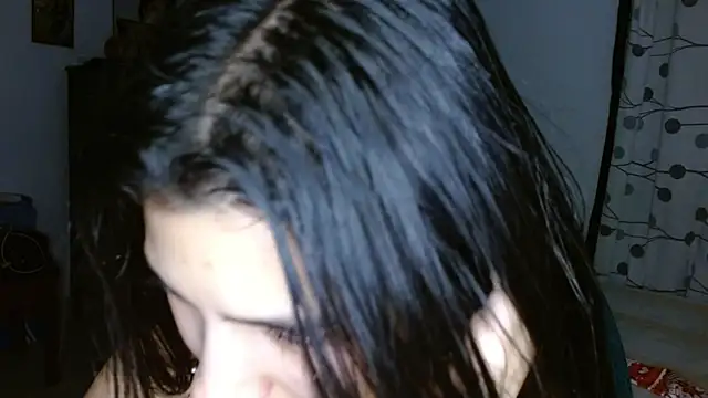 mia  lopez  online show from 12/31/24, 06:16