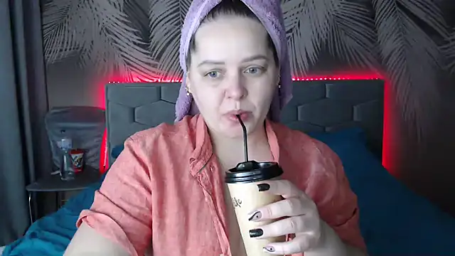 uliastar online show from 01/20/25, 07:15