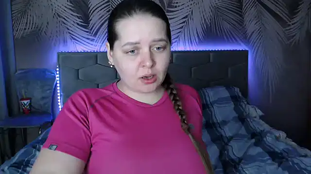 uliastar online show from 02/25/25, 10:15