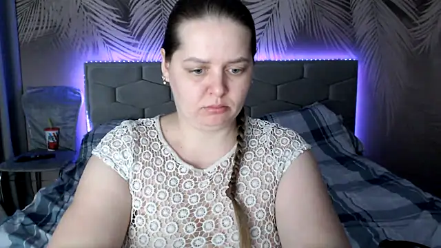 uliastar online show from 02/27/25, 10:26