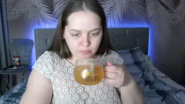 uliastar online show from 03/04/25, 01:06