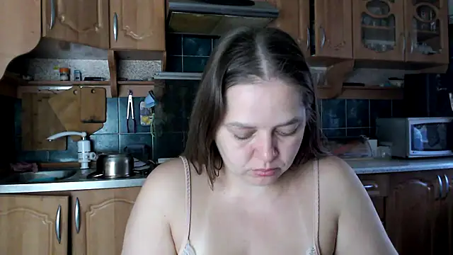 uliastar online show from 10/11/25, 05:17