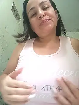 Snapshot of dayan_and_jonny chatting on 01/07/26, 03:25 dayan and jonny online show from 01/07/26, 03:25