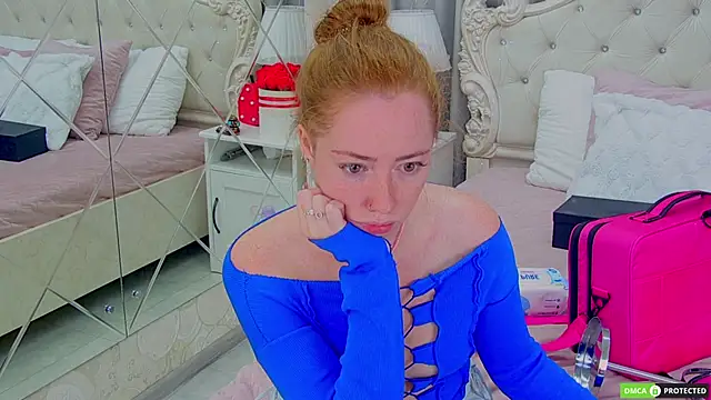 TinaBrook online show from 09/15/25, 03:50