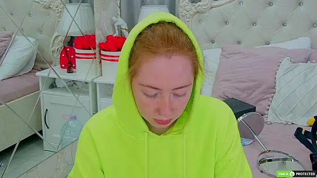 TinaBrook online show from 09/22/25, 03:30