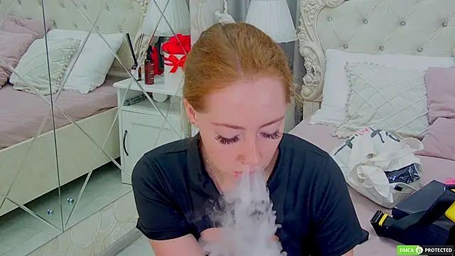 TinaBrook online show from 10/09/25, 03:48