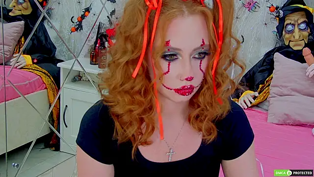 TinaBrook online show from 10/21/25, 06:36