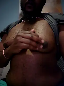 Snapshot of douksm chatting on 02/02/26, 08:18 douksm online show from 02/02/26, 08:18