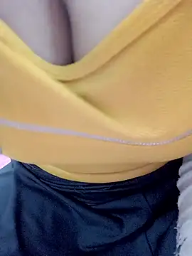 Snapshot of Lakhsmii chatting on 01/02/25, 05:14 Lakhsmii online show from 01/02/25, 05:14