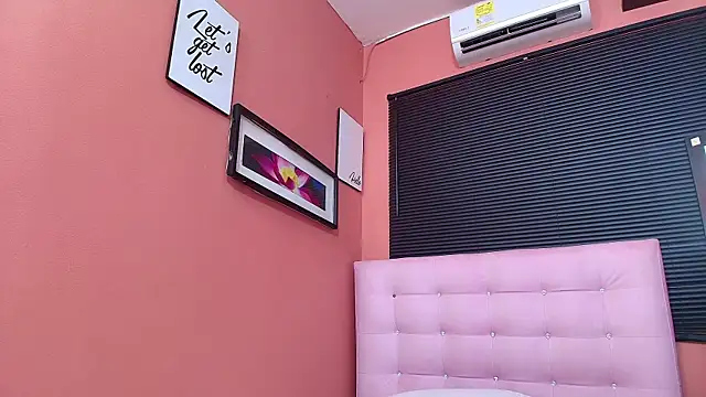 kinkylittlegirll online show from 12/12/24, 05:37