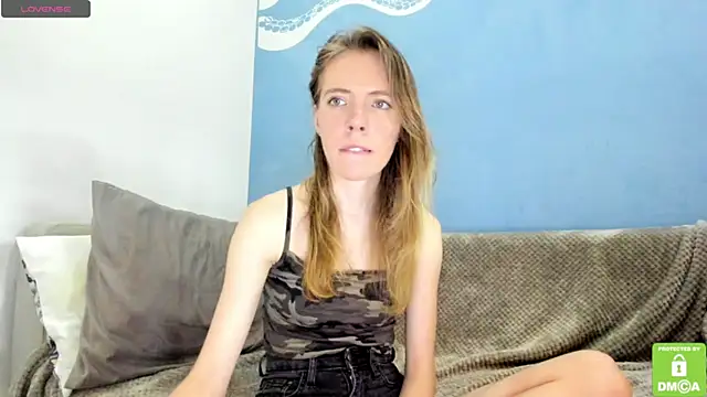 Snapshot of Kalisee_ chatting on 12/14/24, 01:50 Kalisee online show from 12/14/24, 01:50