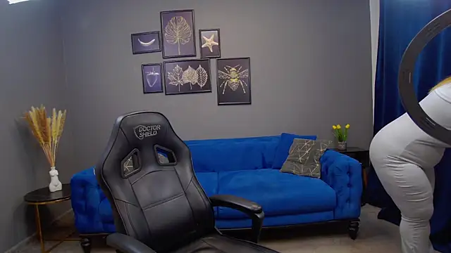 Katewalker  online show from 12/05/24, 06:11